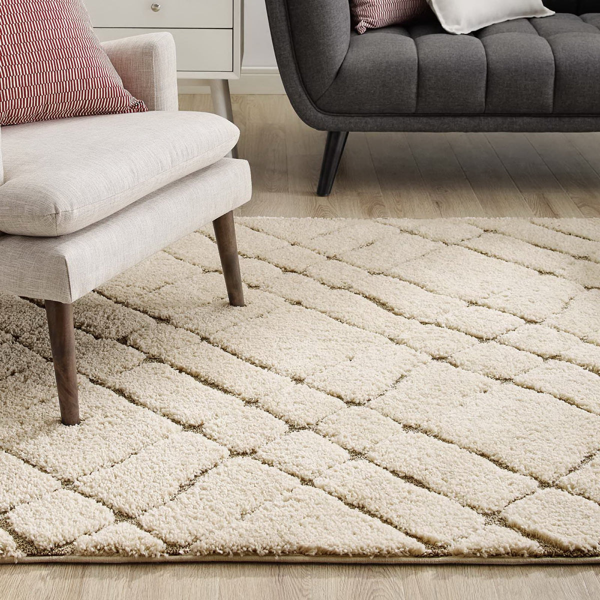 Jubilant Verona Abstract Geometric Shag 5x8 Area Rug - Additional View